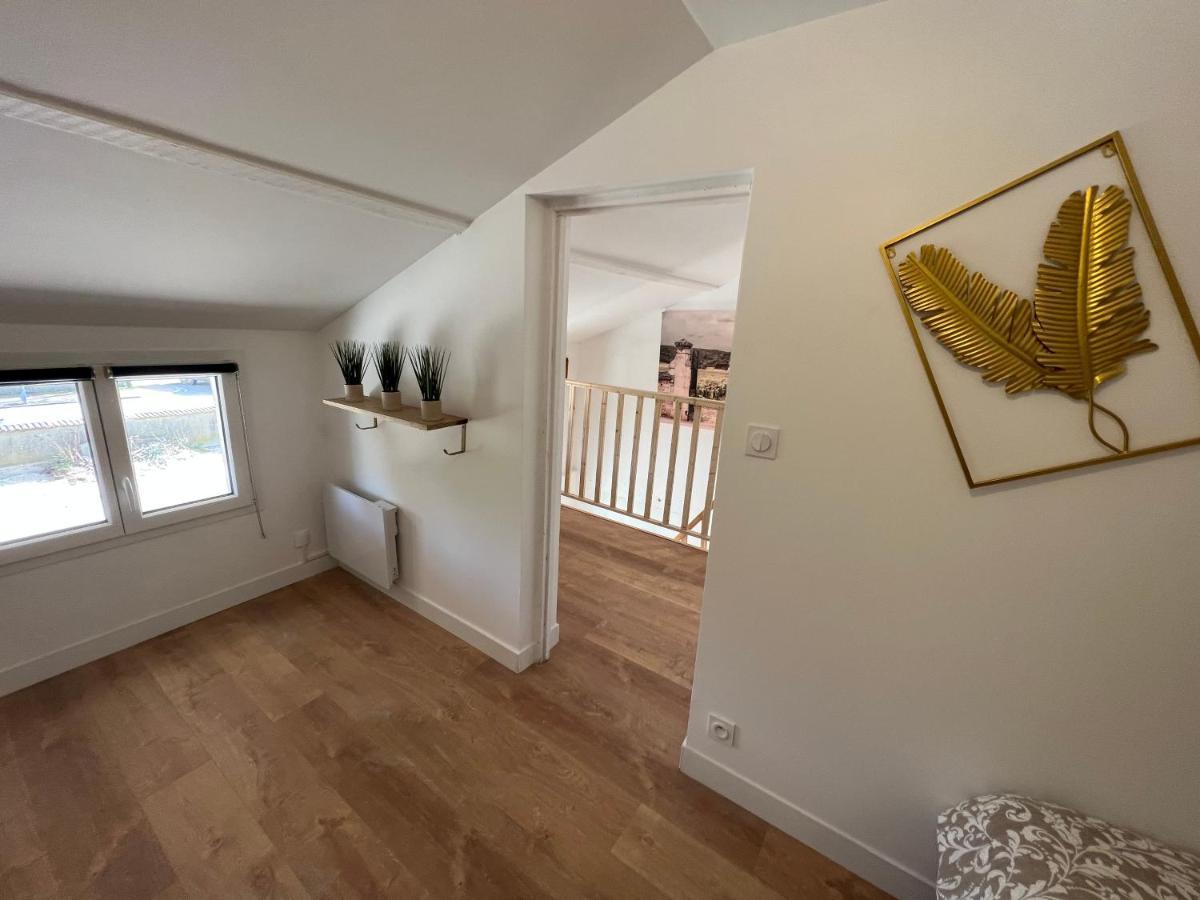 Le Nid De Nuits Apartment Bagian luar foto